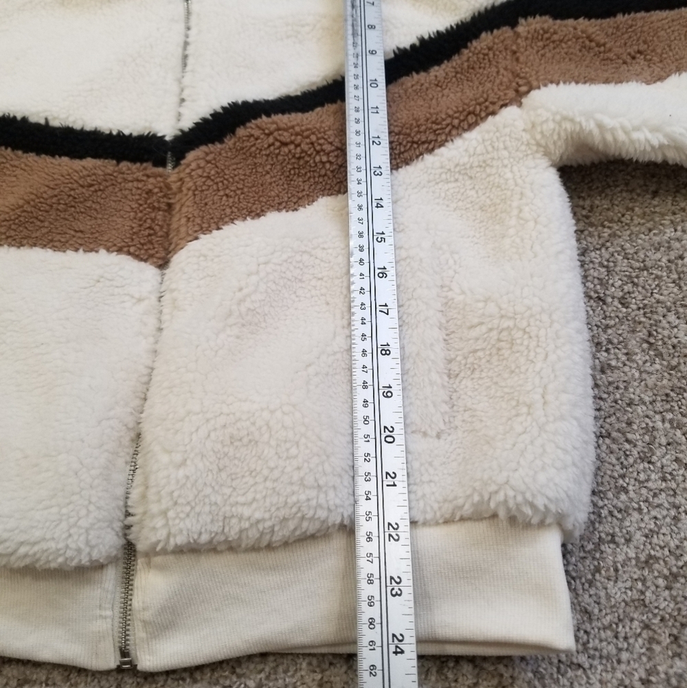 Lush Jacket - Picture 4 of 7